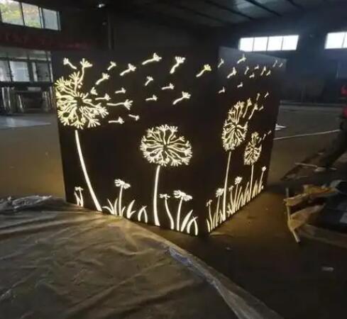 巴青耐候钢灯箱